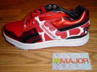 reebok-valentines-womens-pro-legacy-01.jpg